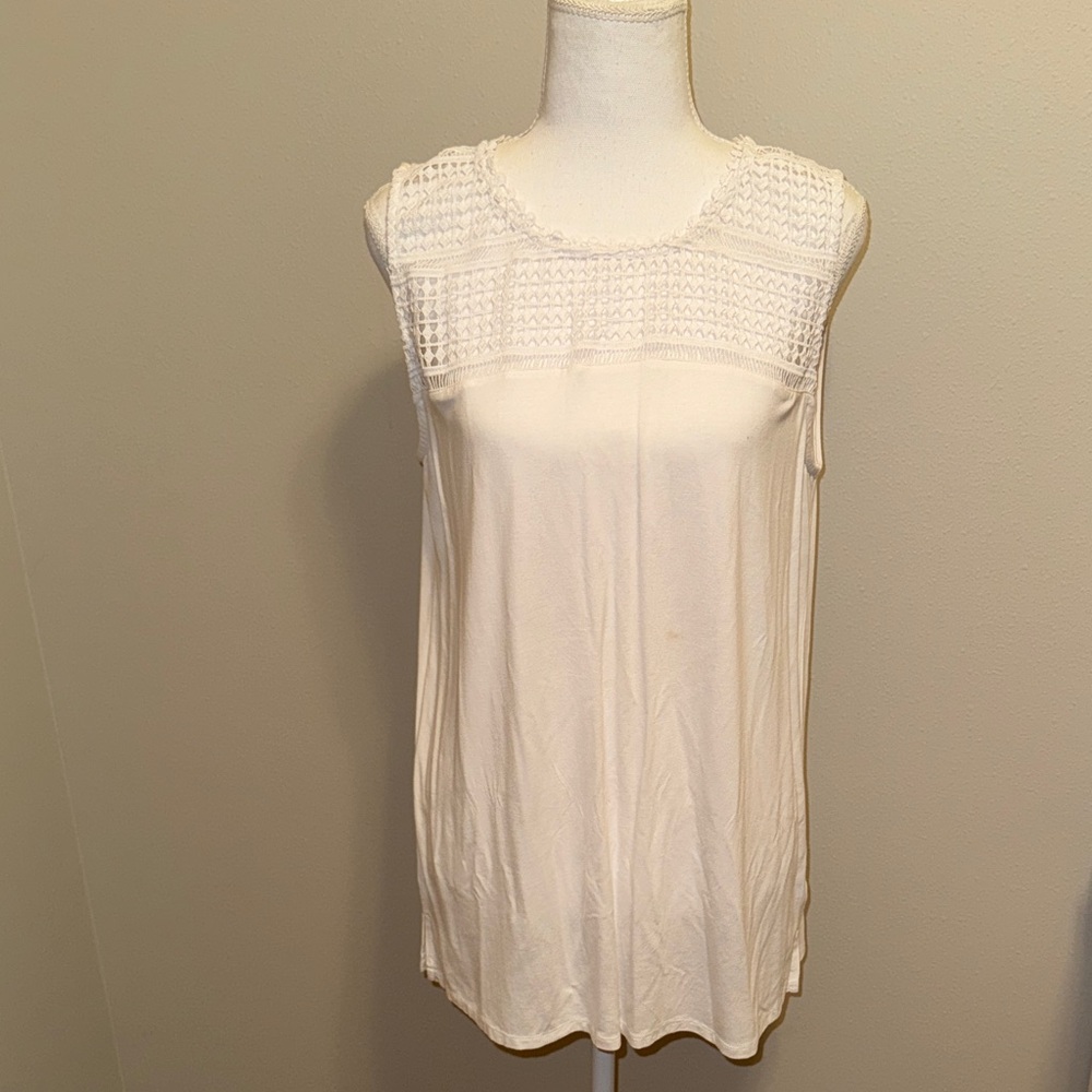 New Dress Barn White Sleeveless Blouse- Medium